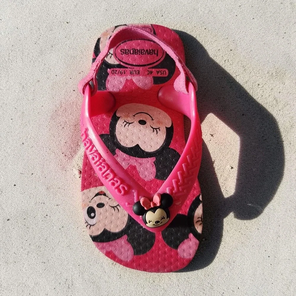 ADORABLE Pink Beach Baby Minnie Mouse Havaianas Pink🎀
